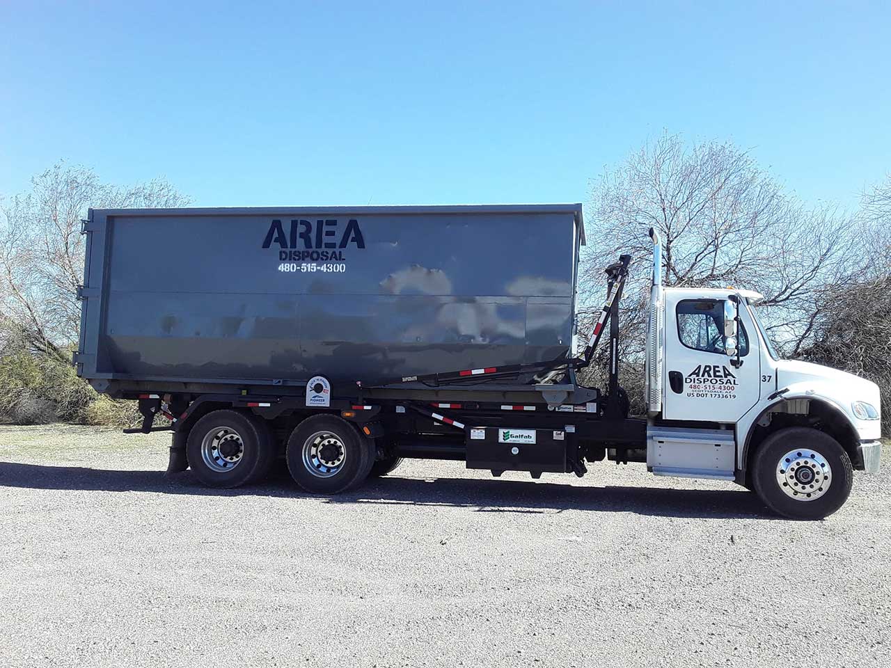 Construction roll-off dumpsters